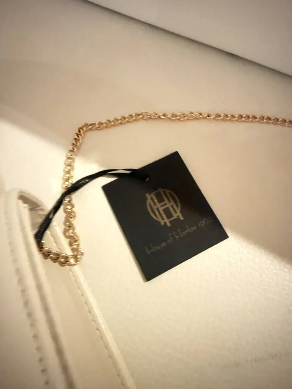 HOUSE OF HARLOW 1960 CREAM MINI TOP HANDLE CROSSBODY BAG W GOLD TONE FLORAL EMB - Picture 5 of 6